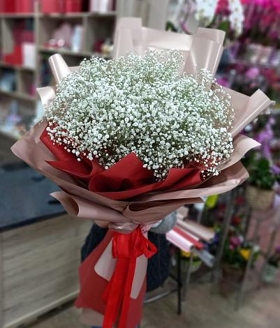 Букет цветов из: Гипсофила в Красный