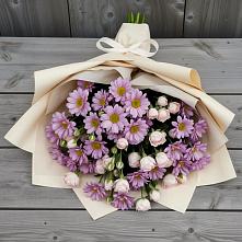 Букет цветов из:  Розы и Хризантемы в Красный