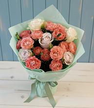 Букет цветов из:  Розы в Красный