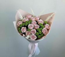 Букет цветов из:  Розы и Хризантемы в Красный