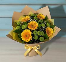 Букет цветов из:  Герберы и Хризантемы в Красный