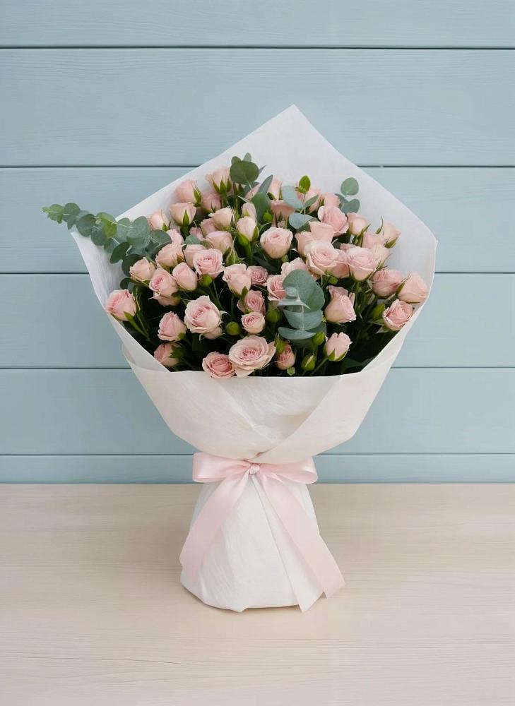 Букет цветов из: Розы в Красный