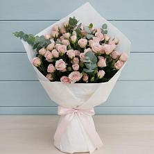 Букет цветов из:  Розы в Красный