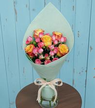 Букет цветов из:  Розы в Красный